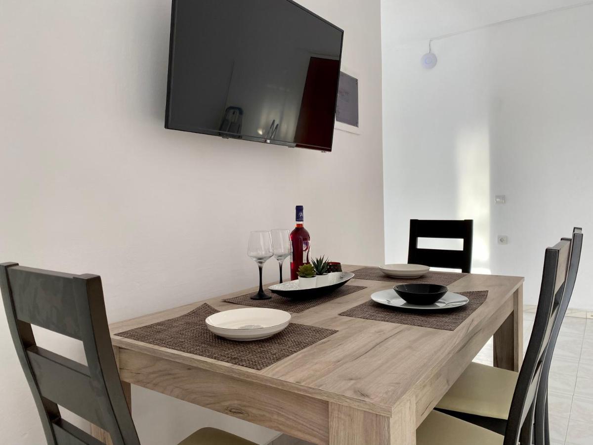 Central, Sunny & Spacious Apartment, In Kos, "1" Exterior photo