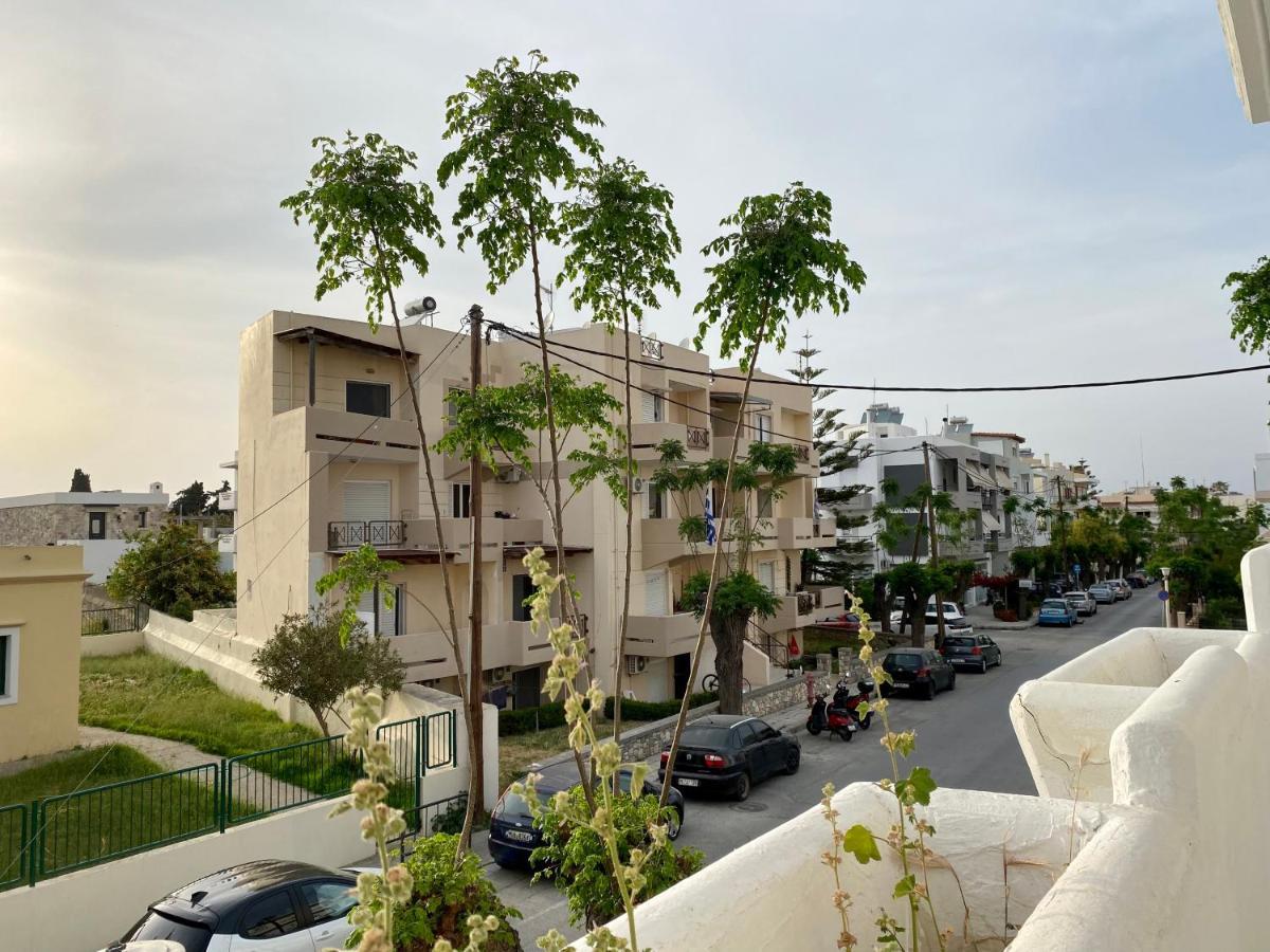 Central, Sunny & Spacious Apartment, In Kos, "1" Exterior photo